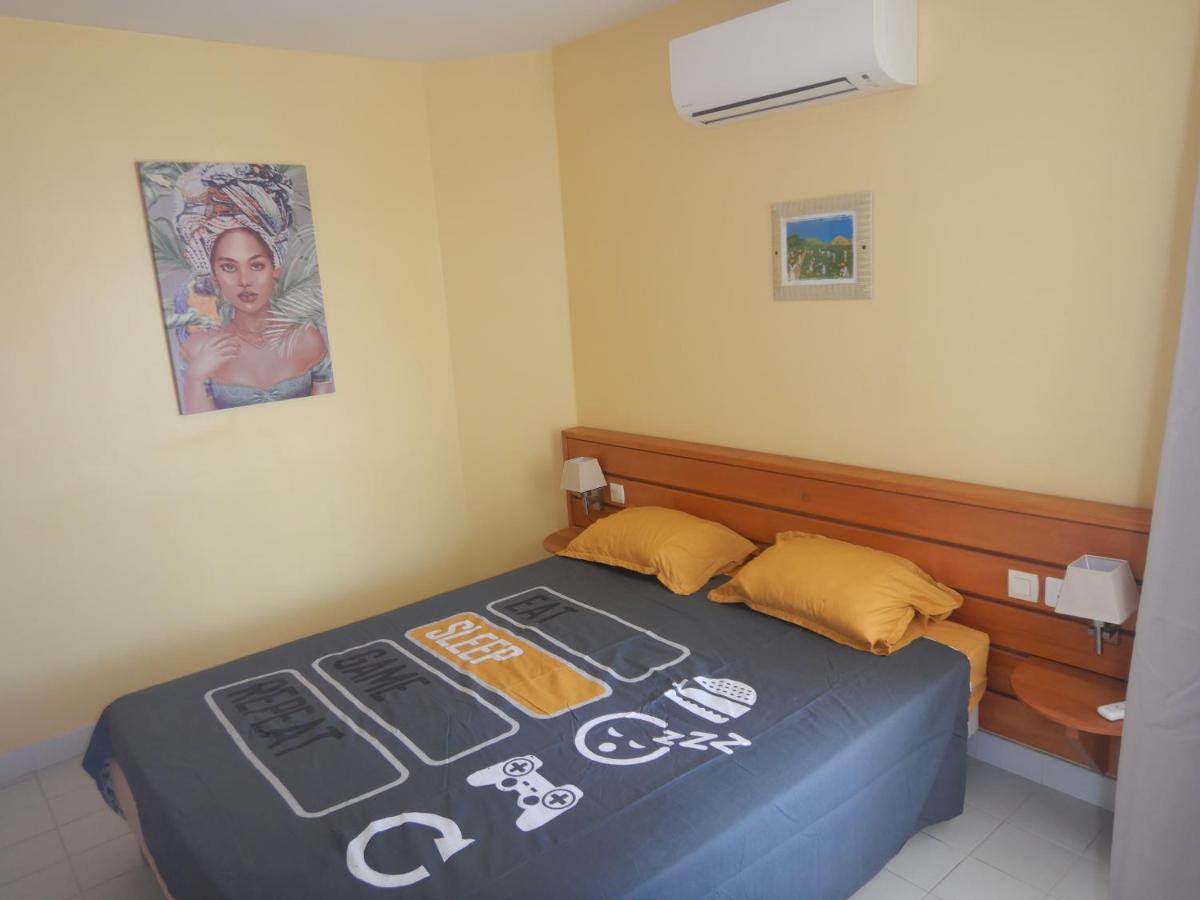 Manoneva Apartment Saint-Francois  Luaran gambar